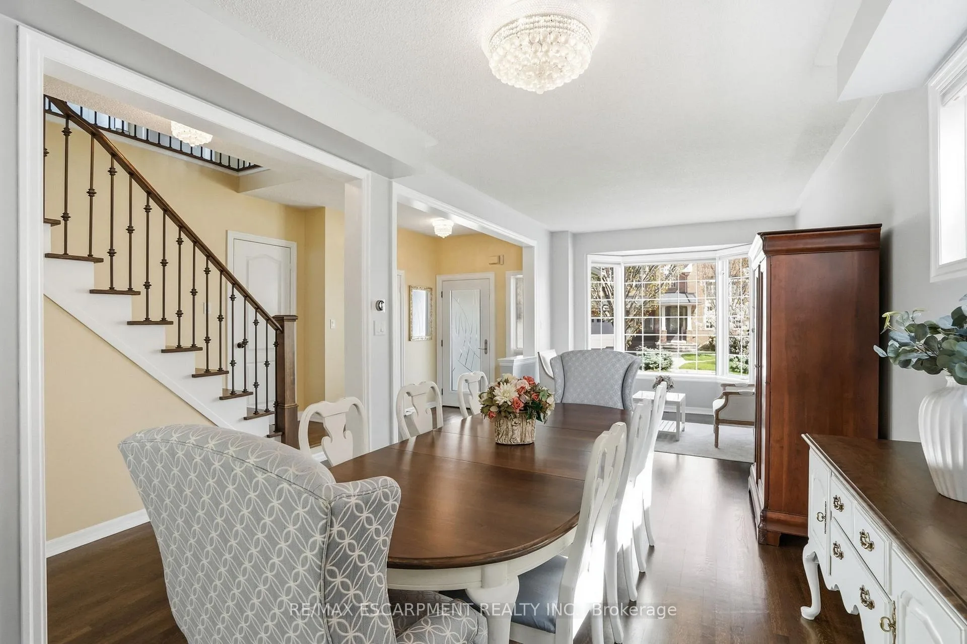 Photo 9 of 2456 Pebblestone Court, Oakville, West Oak Trails — HOMEH