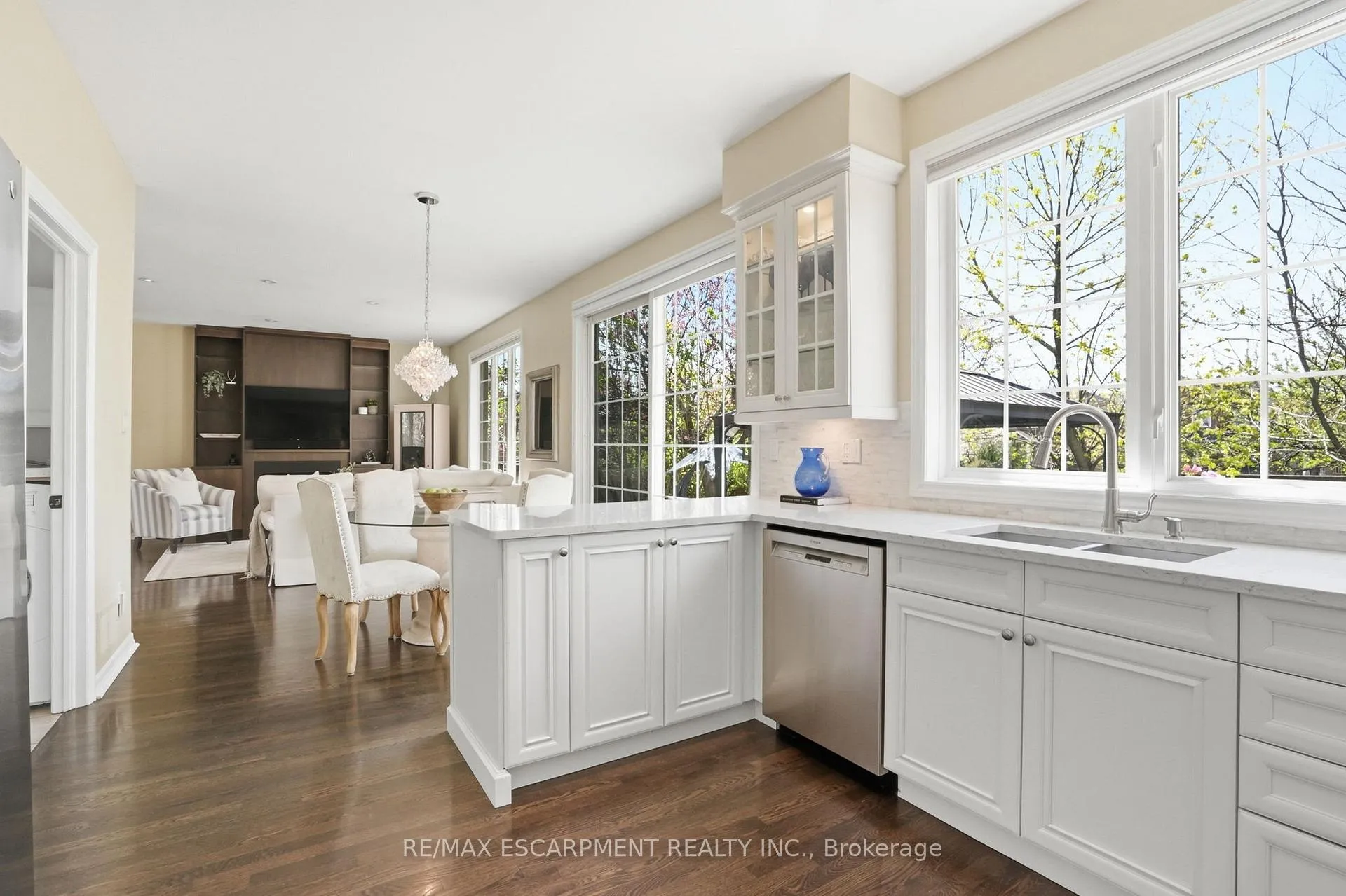 Photo 16 of 2456 Pebblestone Court, Oakville, West Oak Trails — HOMEH