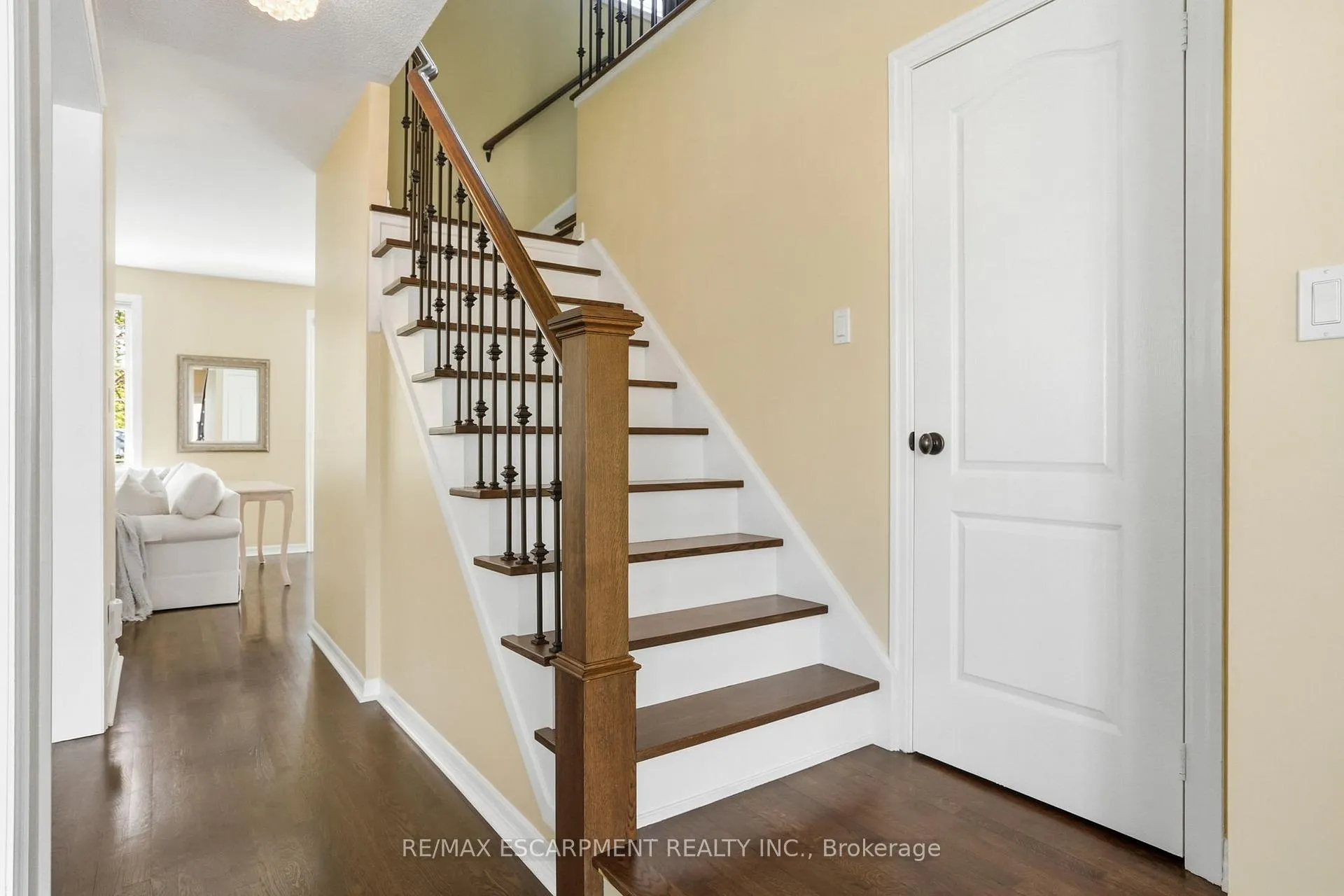 Photo 19 of 2456 Pebblestone Court, Oakville, West Oak Trails — HOMEH