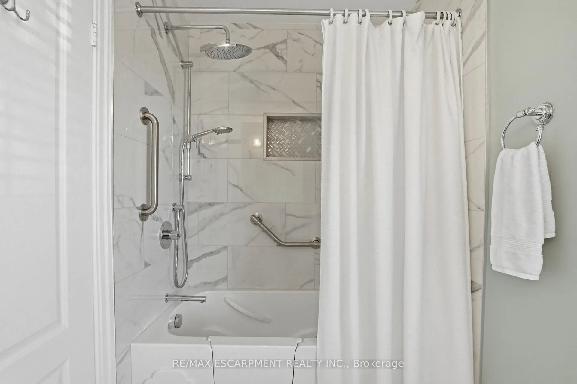 Photo 31 of 2456 Pebblestone Court, Oakville, West Oak Trails — HOMEH