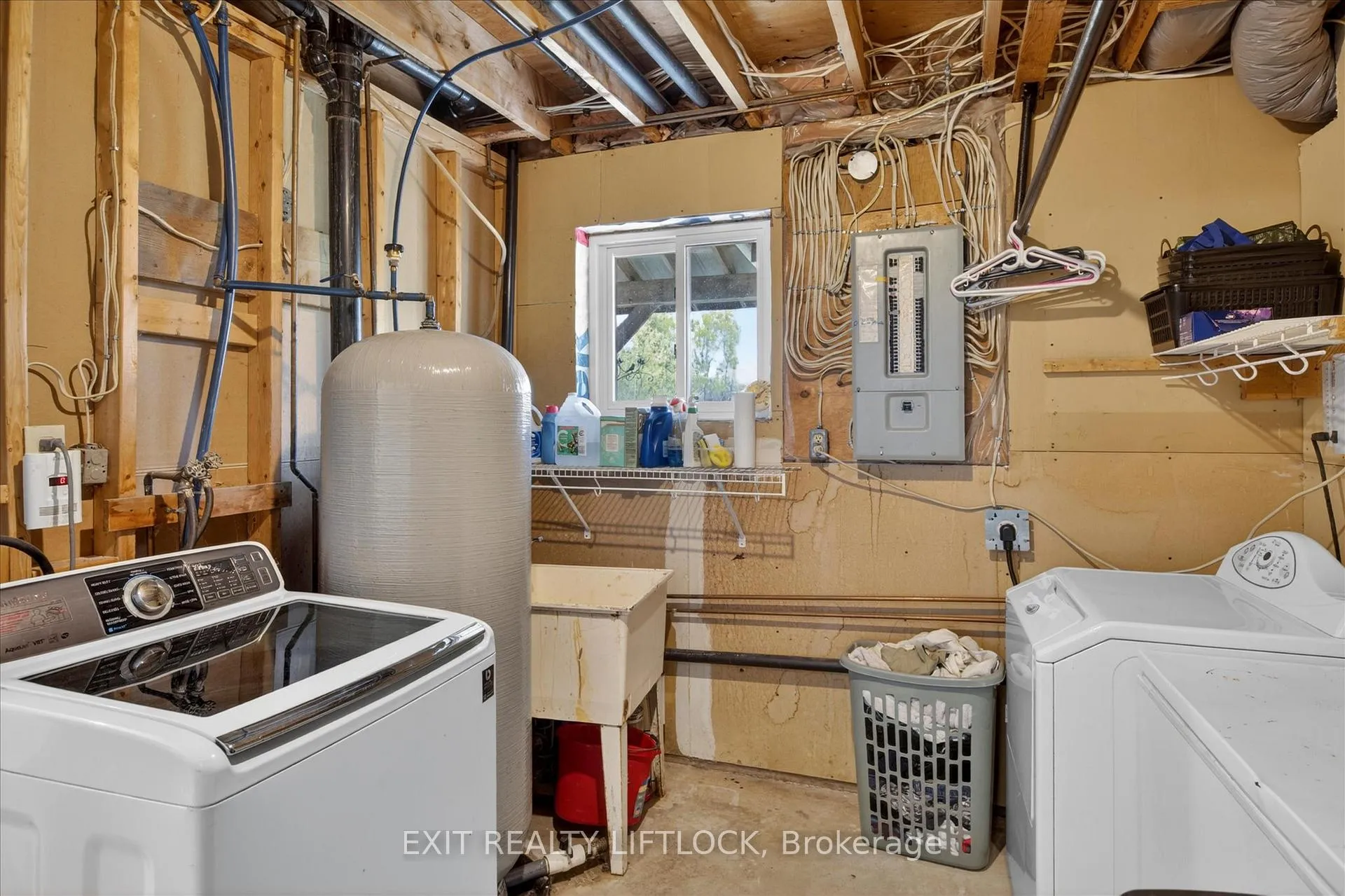 Photo 10 of 39 Third Line Rd, Douro-Dummer — HOMEH