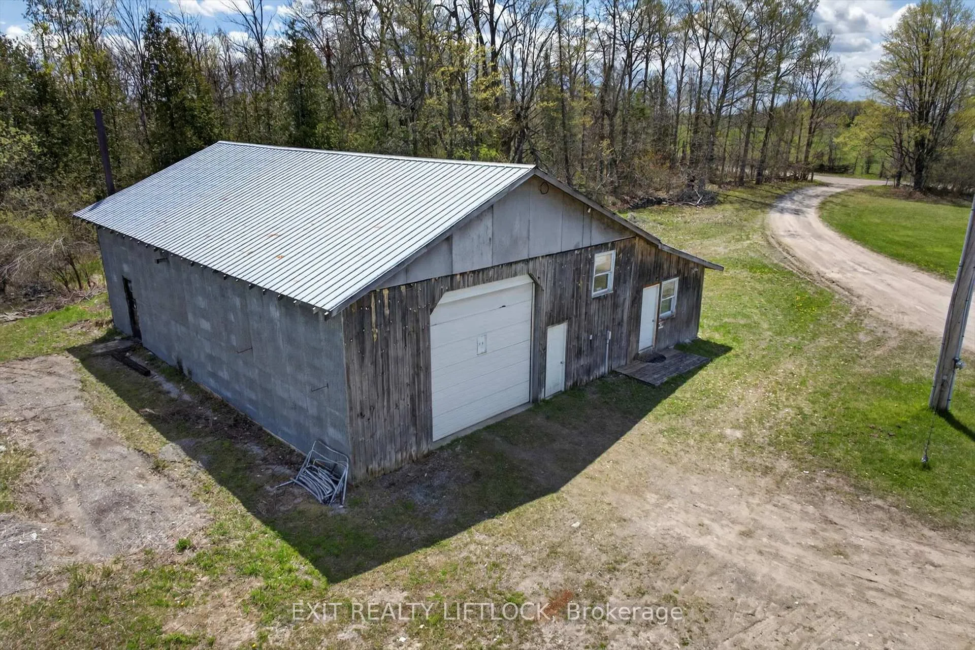 Photo 21 of 39 Third Line Rd, Douro-Dummer — HOMEH