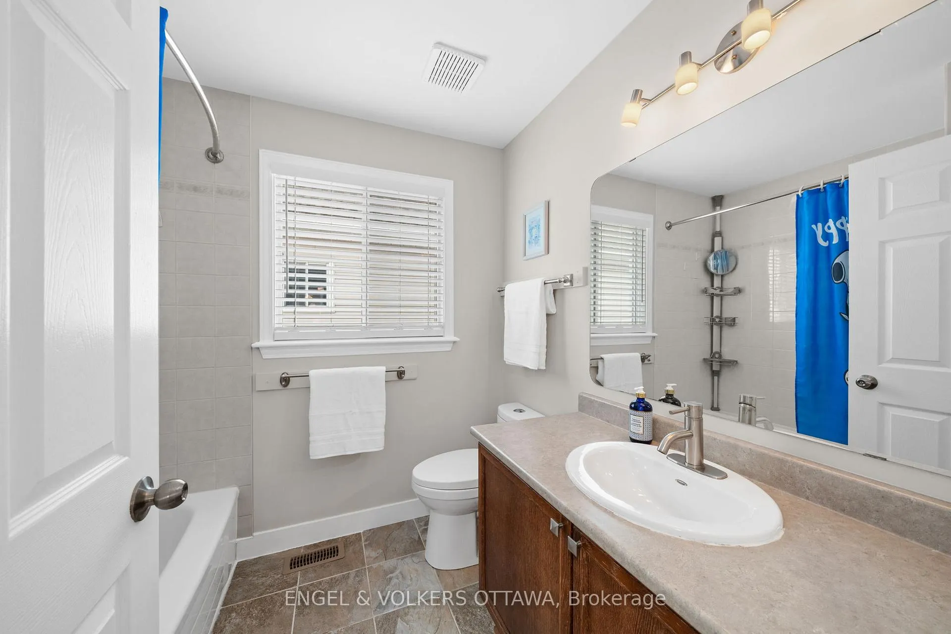Photo 22 of 16 Mayford Avenue, Ottawa, Barrhaven East — HOMEH