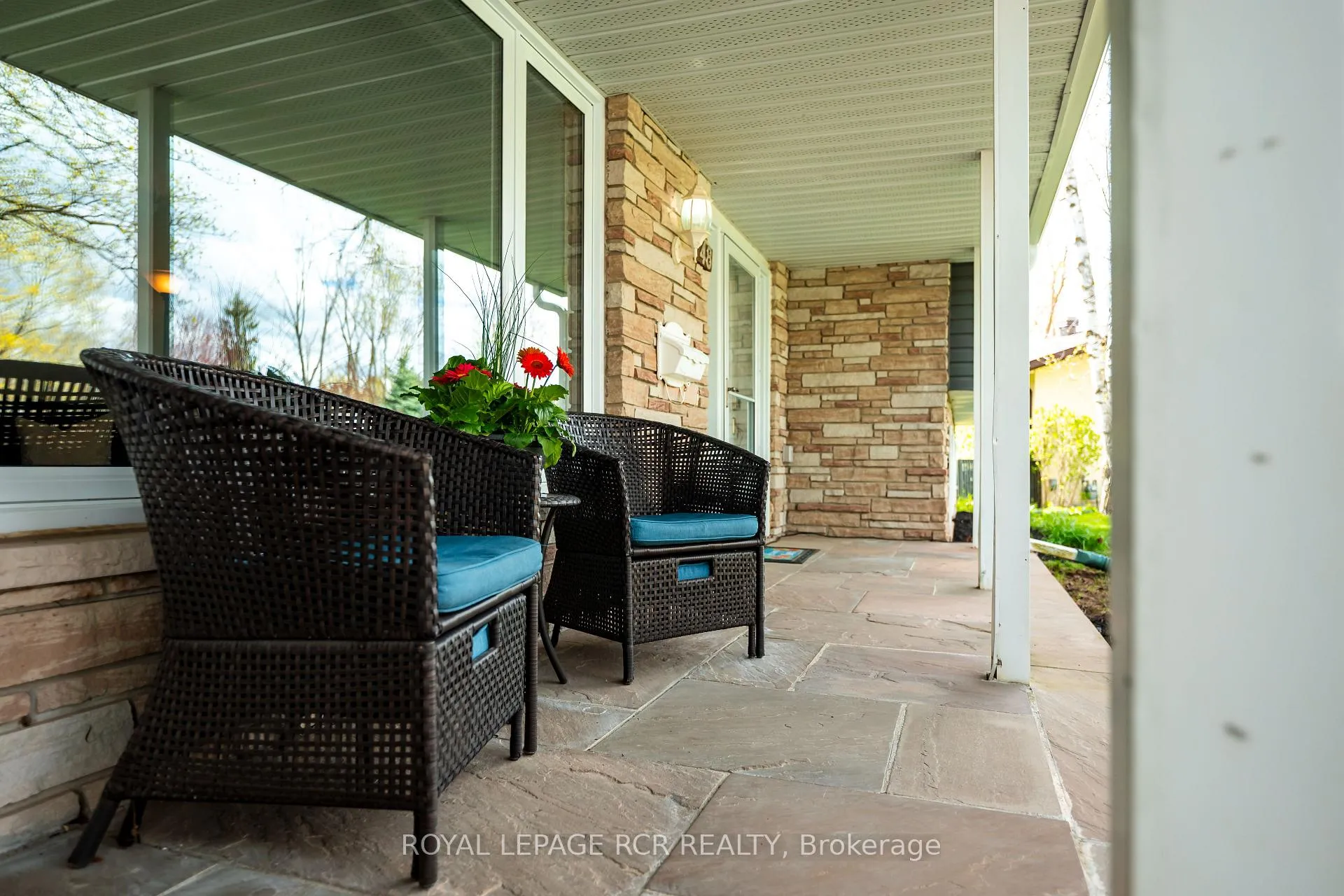 Photo 5 of 48 Glenforest Road, Orangeville — HOMEH