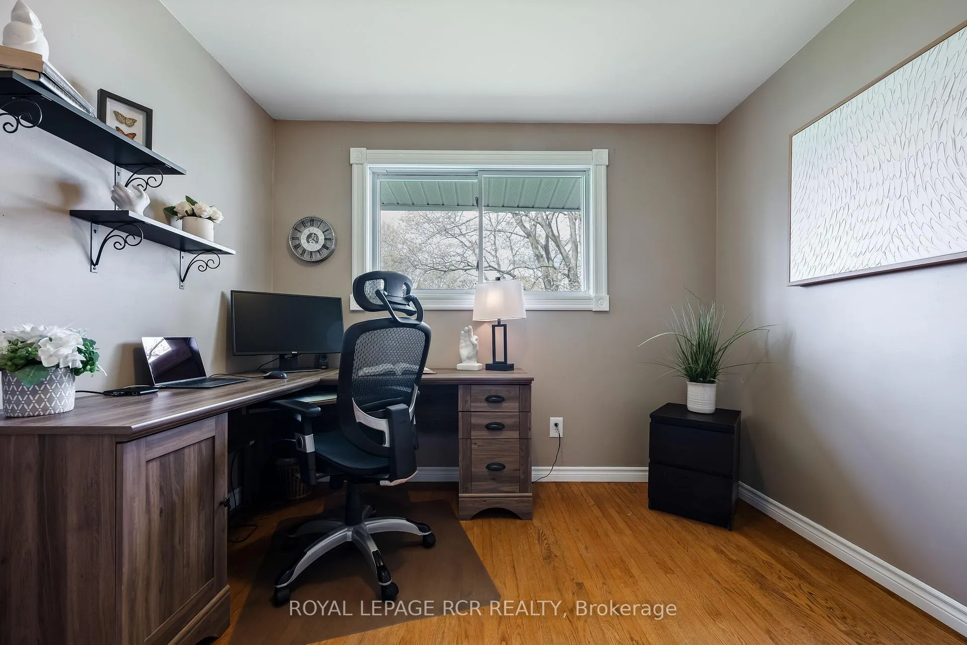 Photo 20 of 48 Glenforest Road, Orangeville — HOMEH