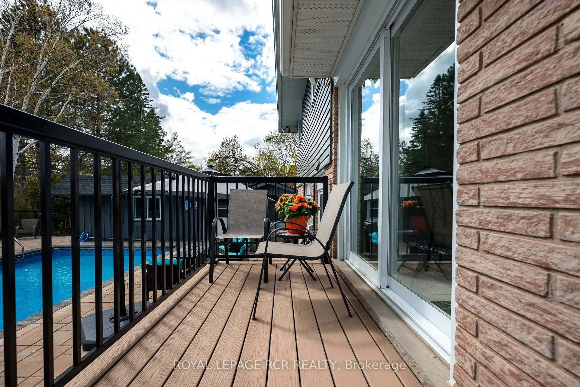 Photo 32 of 48 Glenforest Road, Orangeville — HOMEH