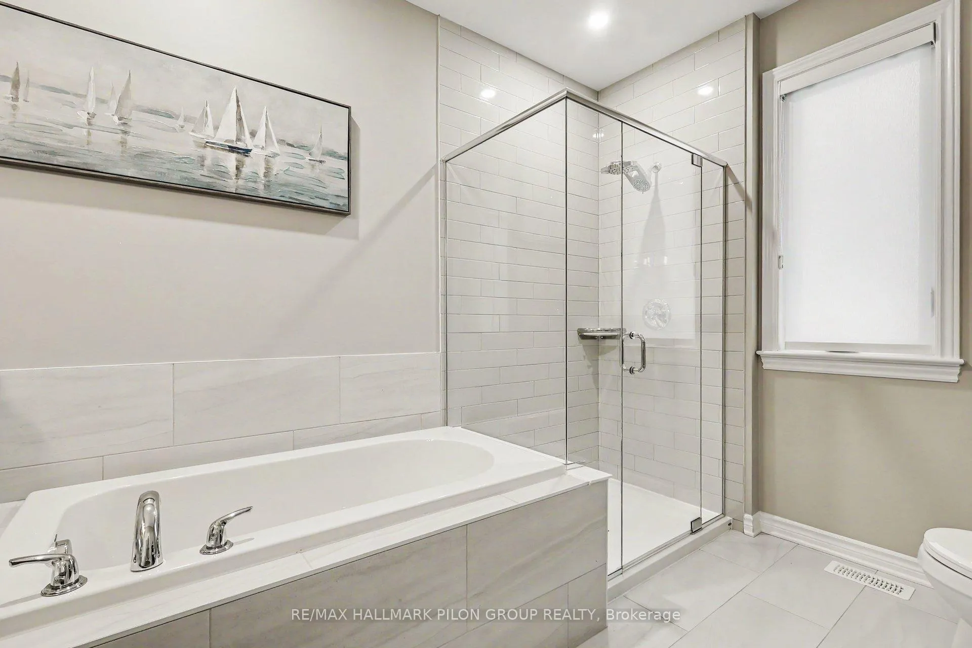 Photo 14 of 819 Tewin Circle, Ottawa, Camelot — HOMEH