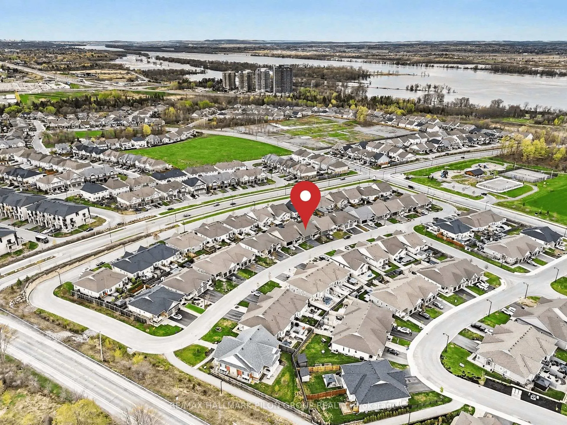Photo 29 of 819 Tewin Circle, Ottawa, Camelot — HOMEH