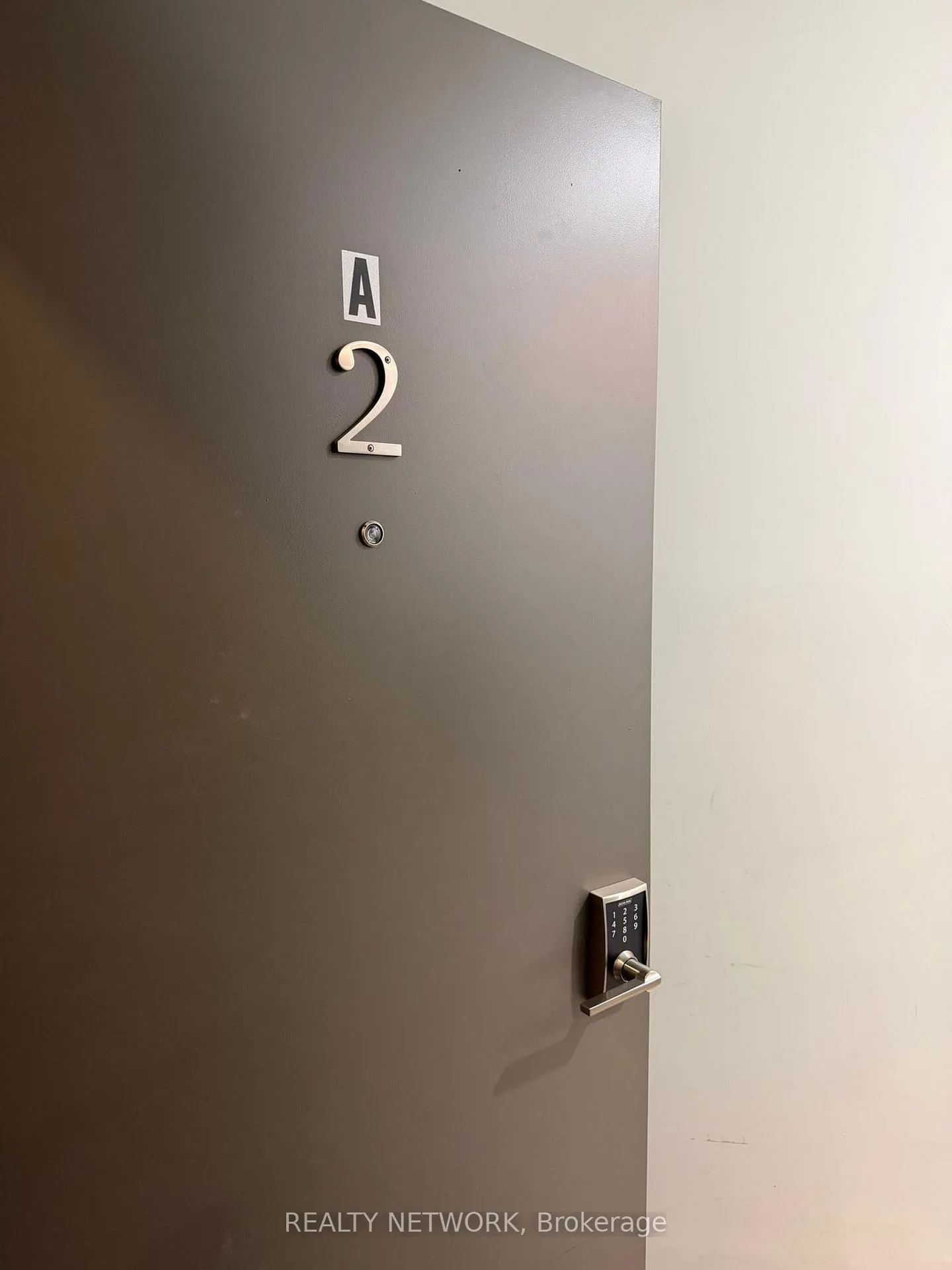 Photo 13 of 1415 Gerrard Street E, Toronto, Greenwood-Coxwell — HOMEH