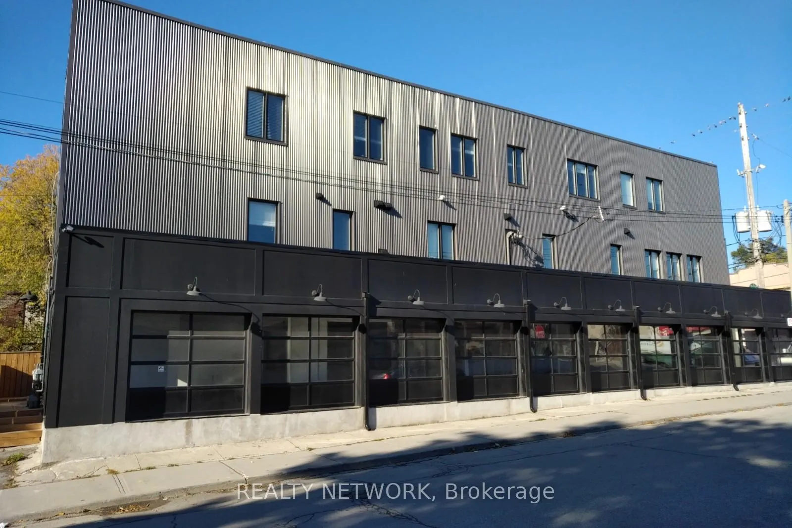 Photo 31 of 1415 Gerrard Street E, Toronto, Greenwood-Coxwell — HOMEH