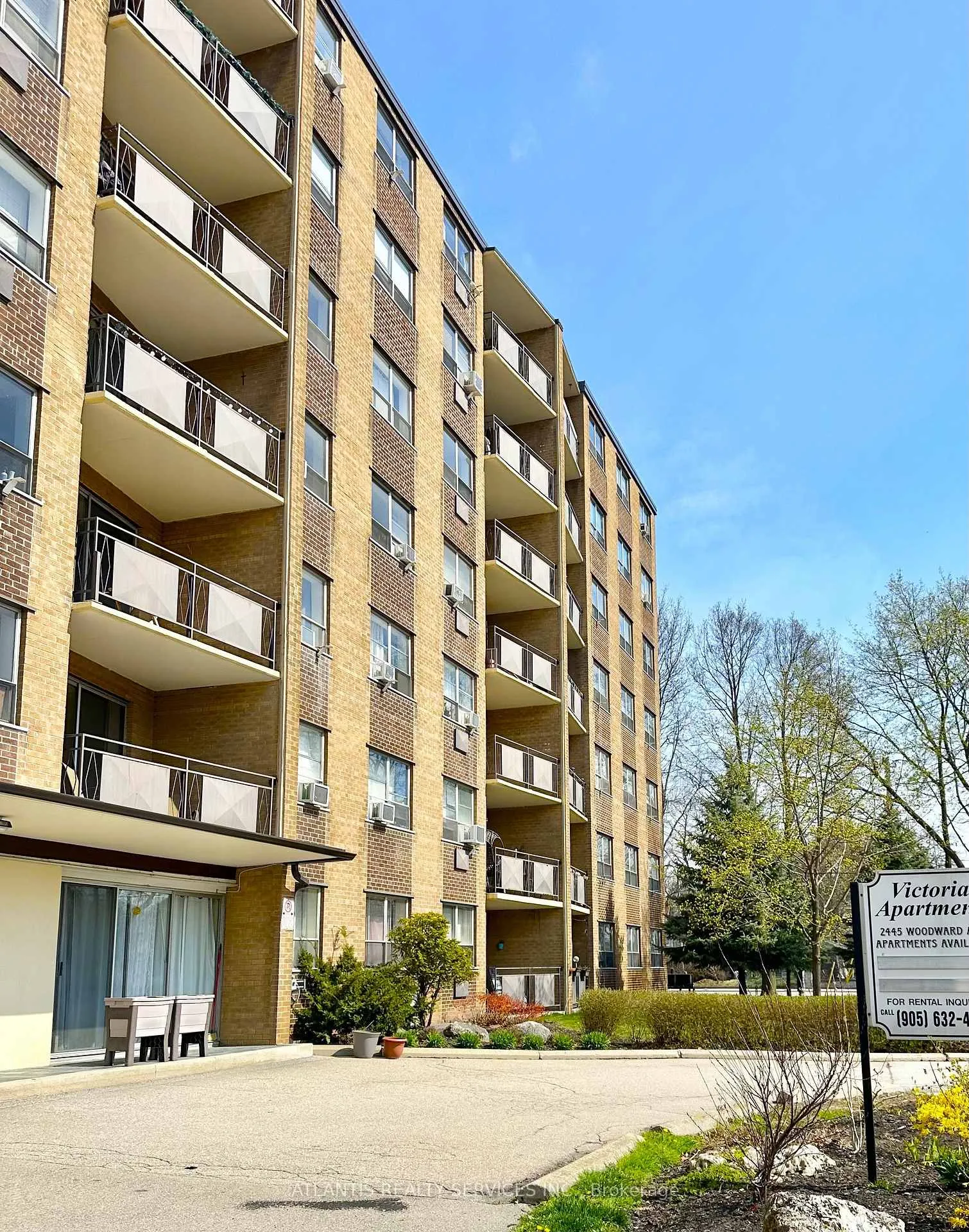 Front of Unit 103, 2445 Woodward Avenue