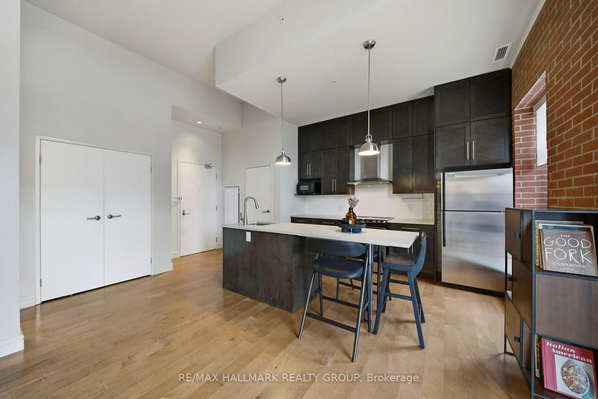 Photo 6 of Unit 108, 555 Anand Private, Ottawa, Riverside Park South — HOMEH