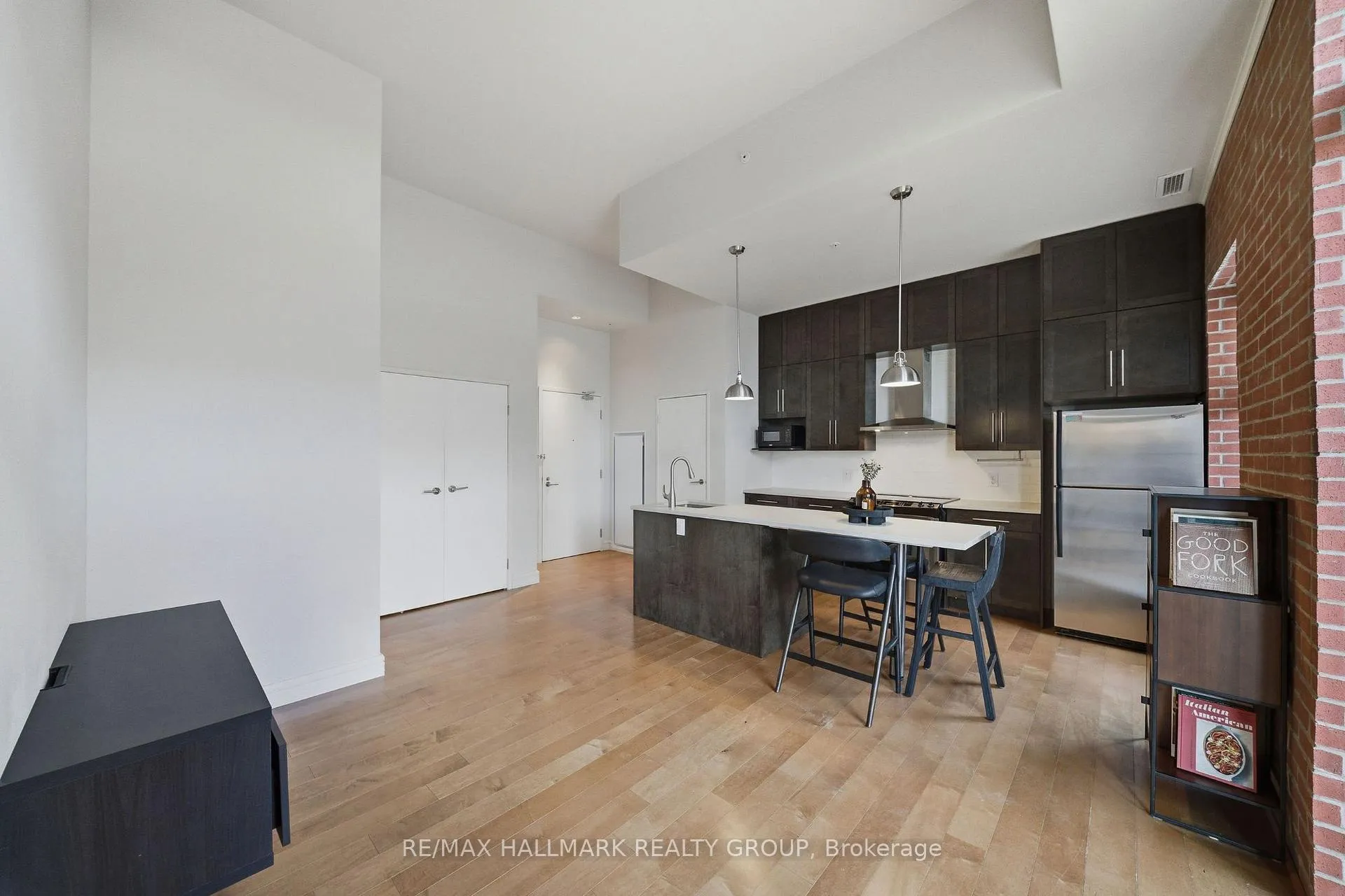 Photo 7 of Unit 108, 555 Anand Private, Ottawa, Riverside Park South — HOMEH