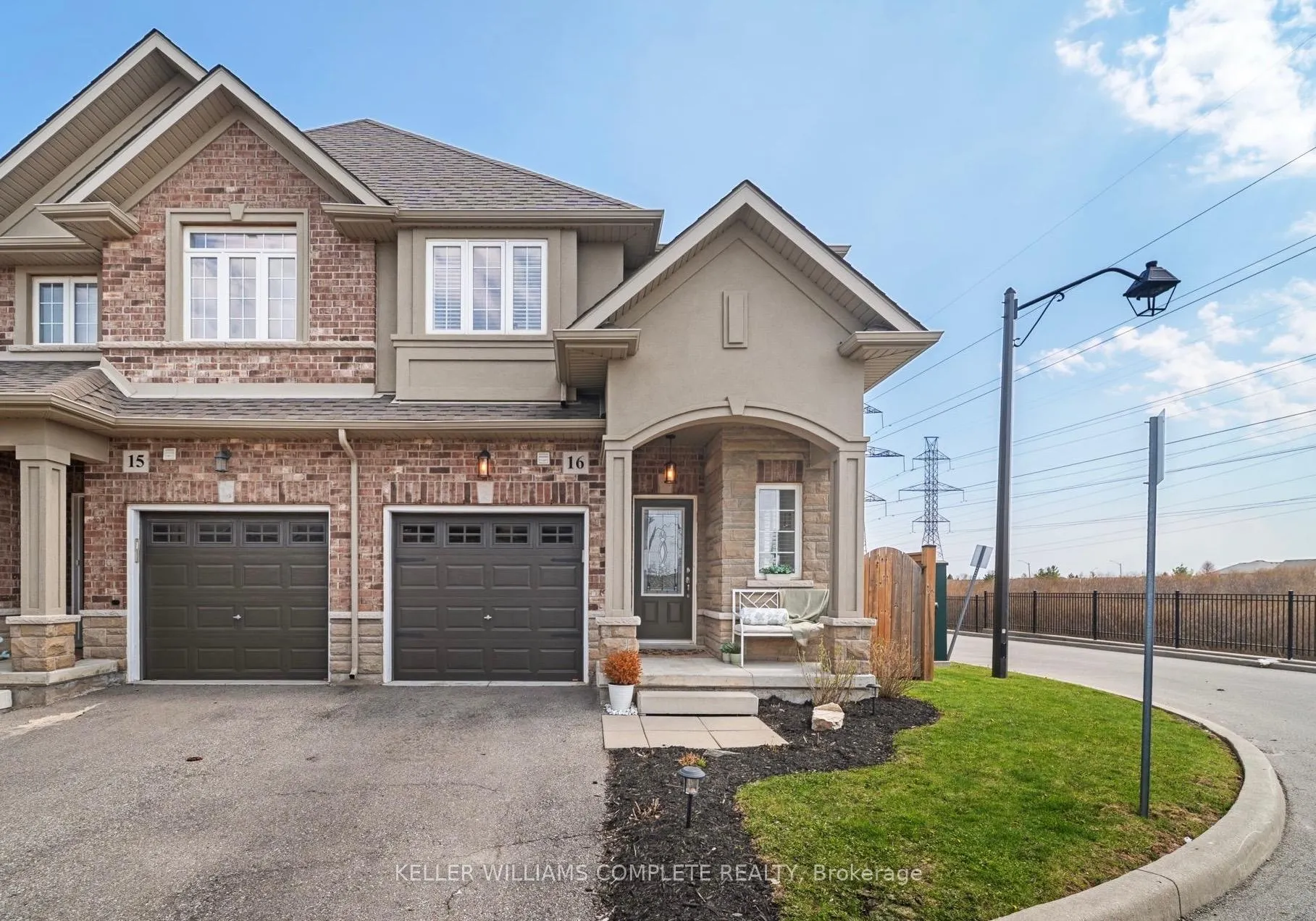 Photo 4 of Unit 16, 21 Madonna Drive, Hamilton, Villages of Glancaster — HOMEH