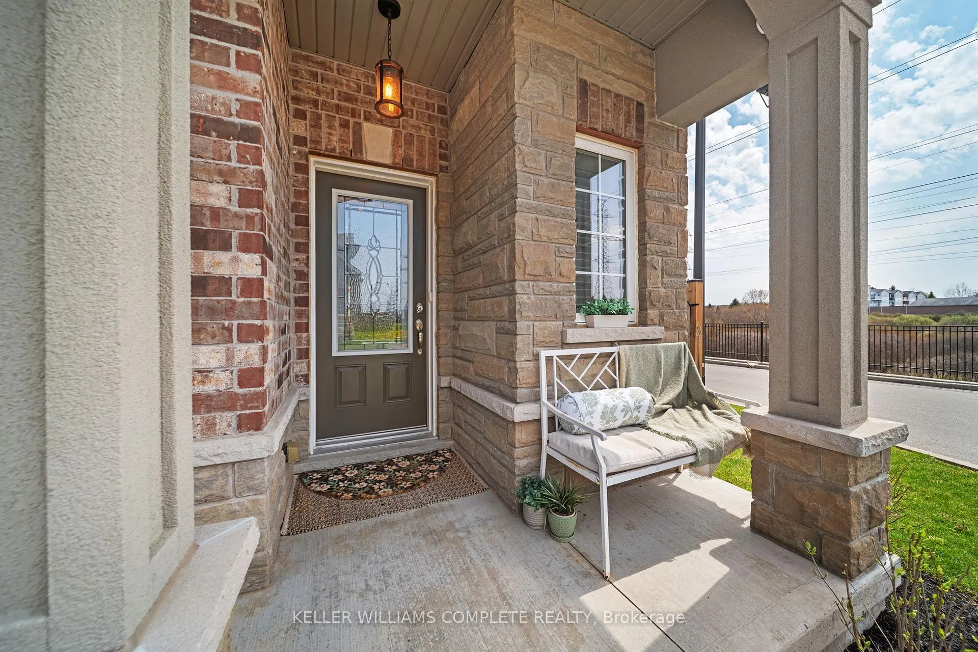 Photo 5 of Unit 16, 21 Madonna Drive, Hamilton, Villages of Glancaster — HOMEH