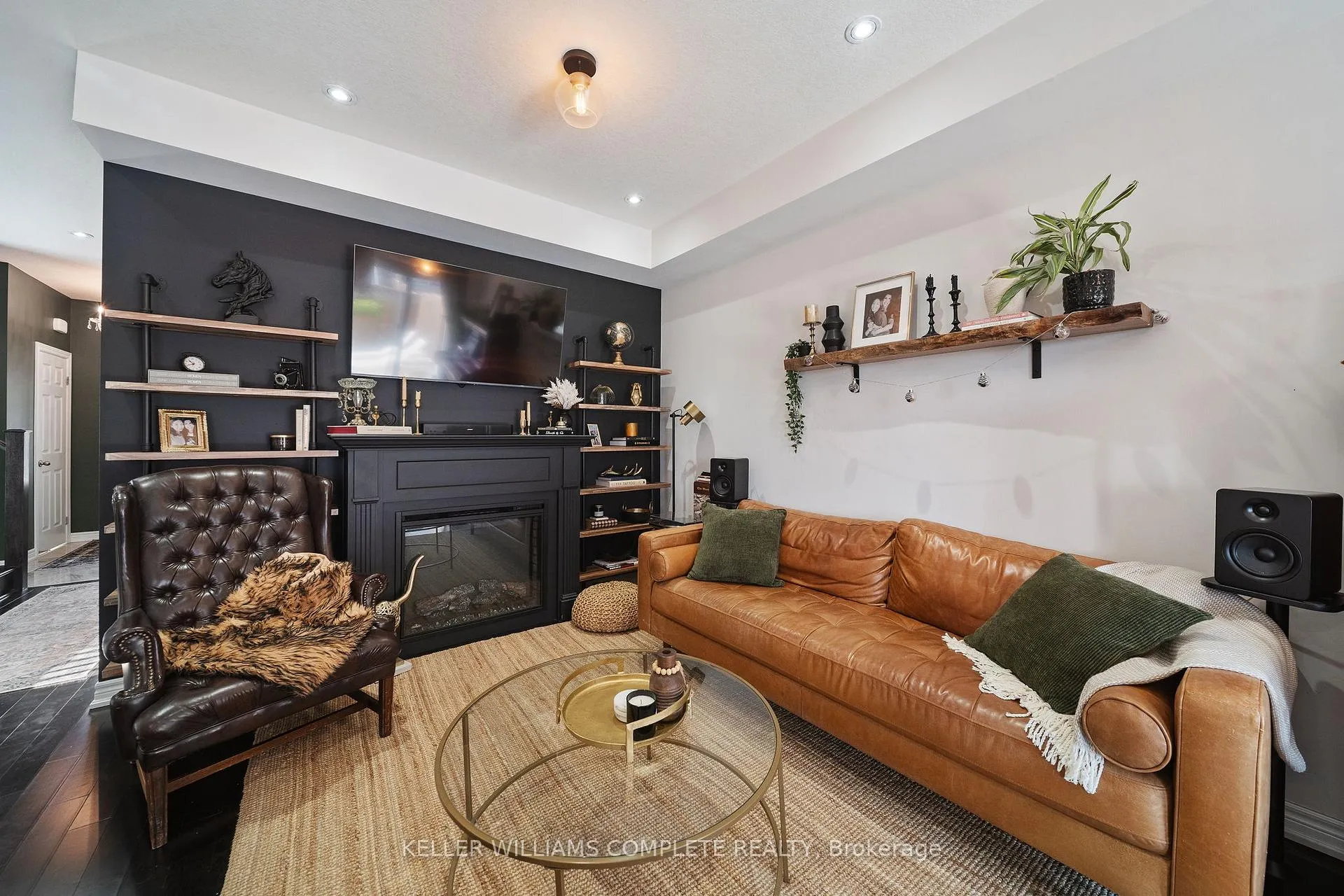 Photo 16 of Unit 16, 21 Madonna Drive, Hamilton, Villages of Glancaster — HOMEH