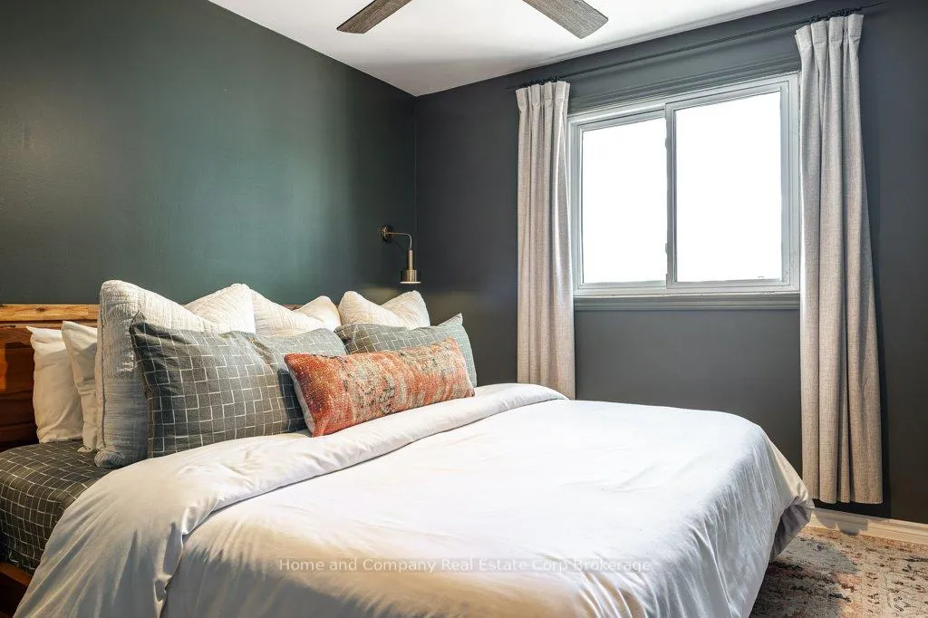 Photo 10 of 228 Redford Crescent, Stratford — HOMEH