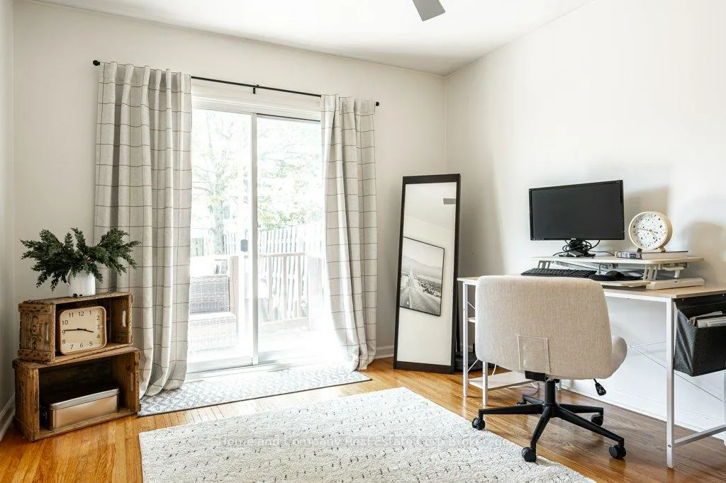 Photo 14 of 228 Redford Crescent, Stratford — HOMEH