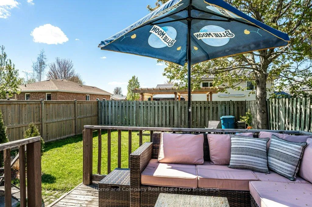 Photo 24 of 228 Redford Crescent, Stratford — HOMEH