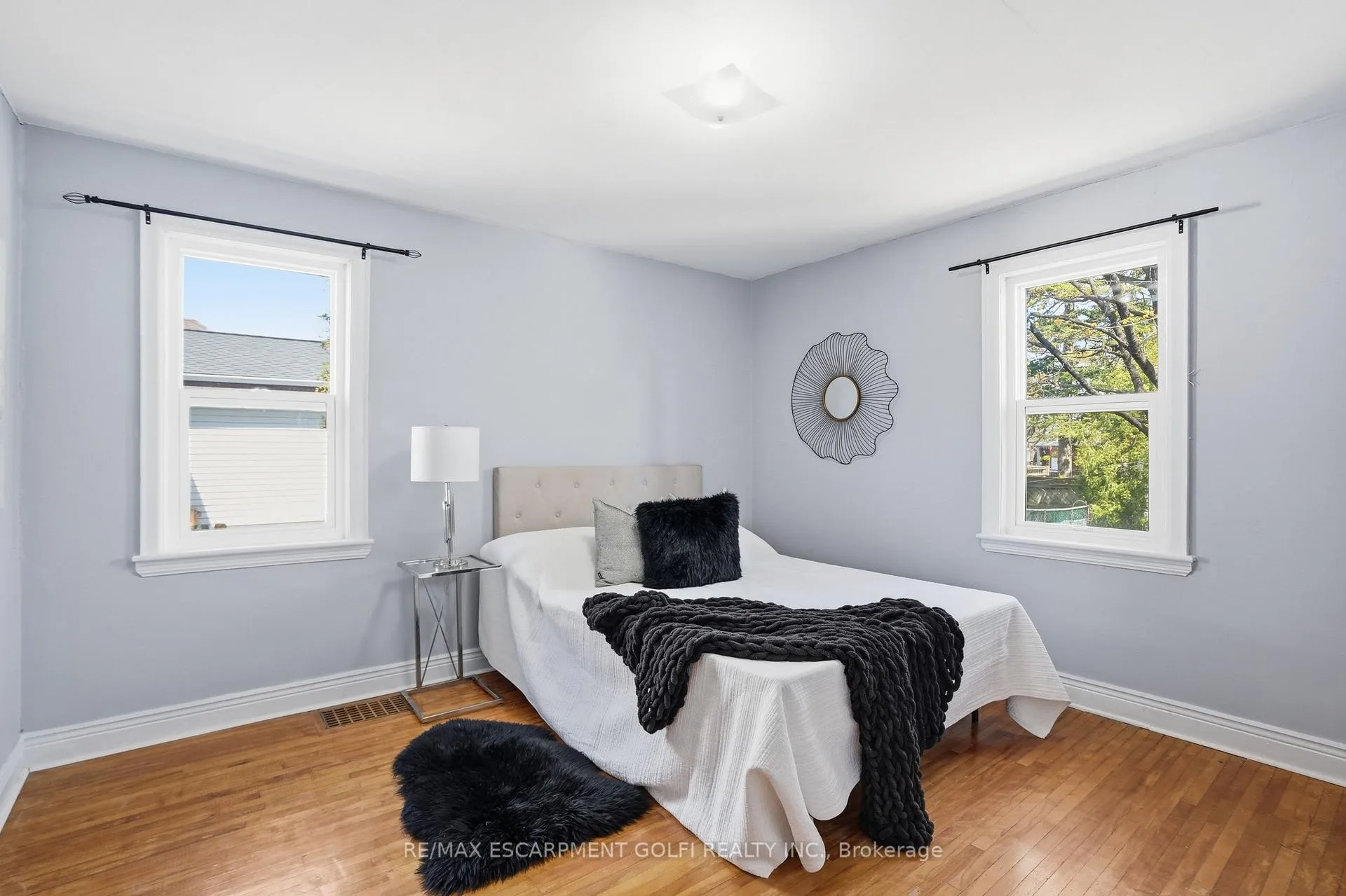Photo 12 of 115 Empress Avenue, Hamilton, Centremount — HOMEH