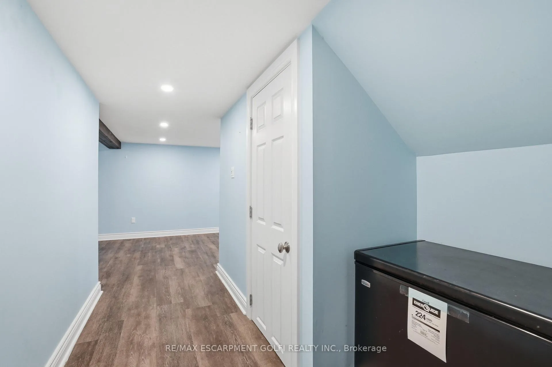 Photo 19 of 115 Empress Avenue, Hamilton, Centremount — HOMEH