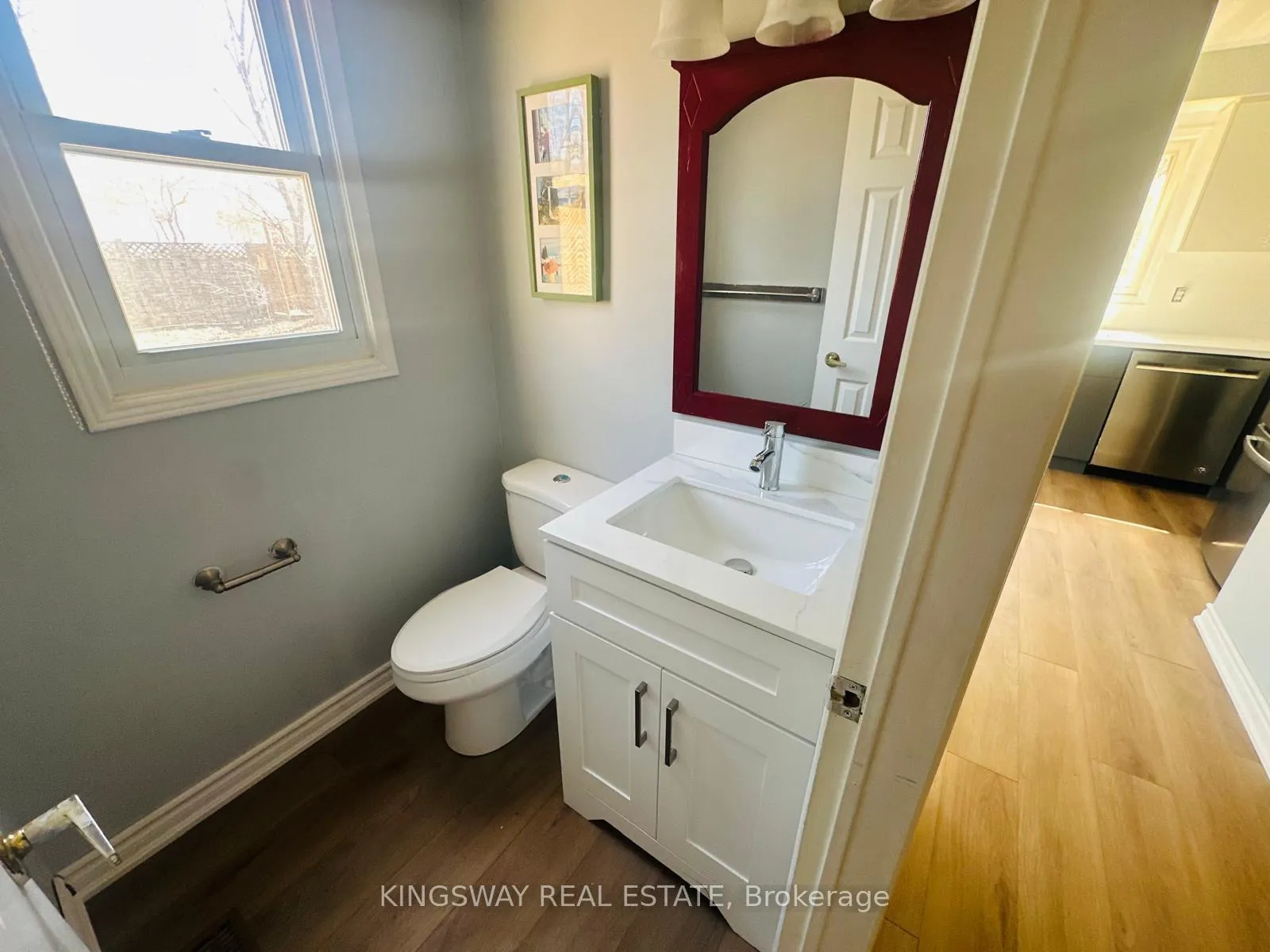 Photo 8 of 1078 Glenbrook Avenue, Oakville, Wedgewood Creek — HOMEH
