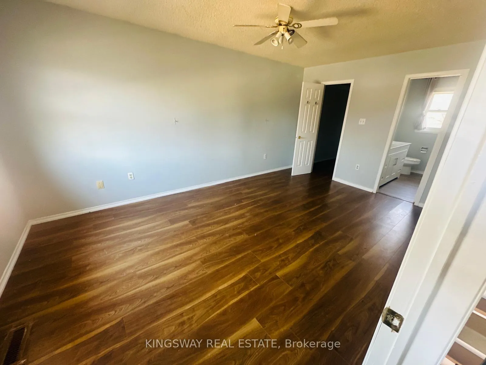 Photo 11 of 1078 Glenbrook Avenue, Oakville, Wedgewood Creek — HOMEH