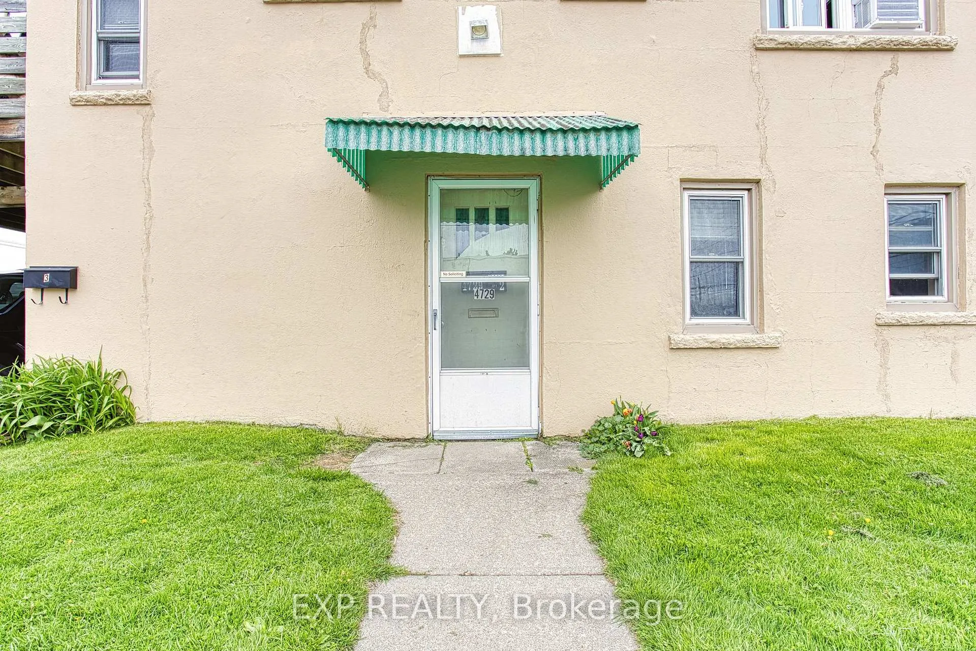 Photo 4 of 4727-4729 Ferguson Street, Niagara Falls, Downtown — HOMEH