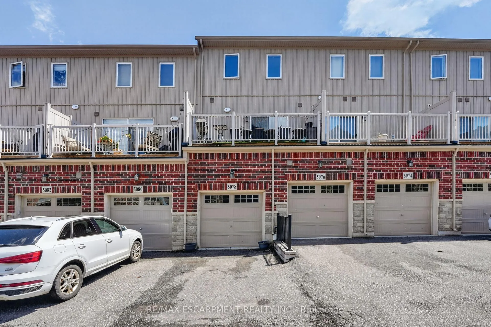 Photo 2 of 5078 Serena Drive, Lincoln, Beamsville — HOMEH