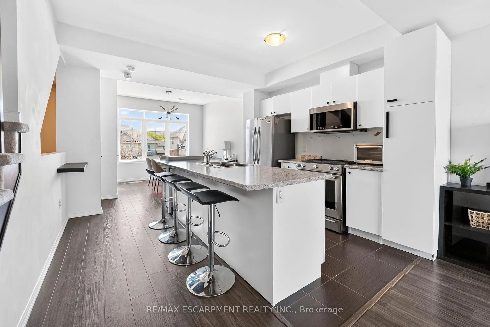 Photo 3 of 5078 Serena Drive, Lincoln, Beamsville — HOMEH