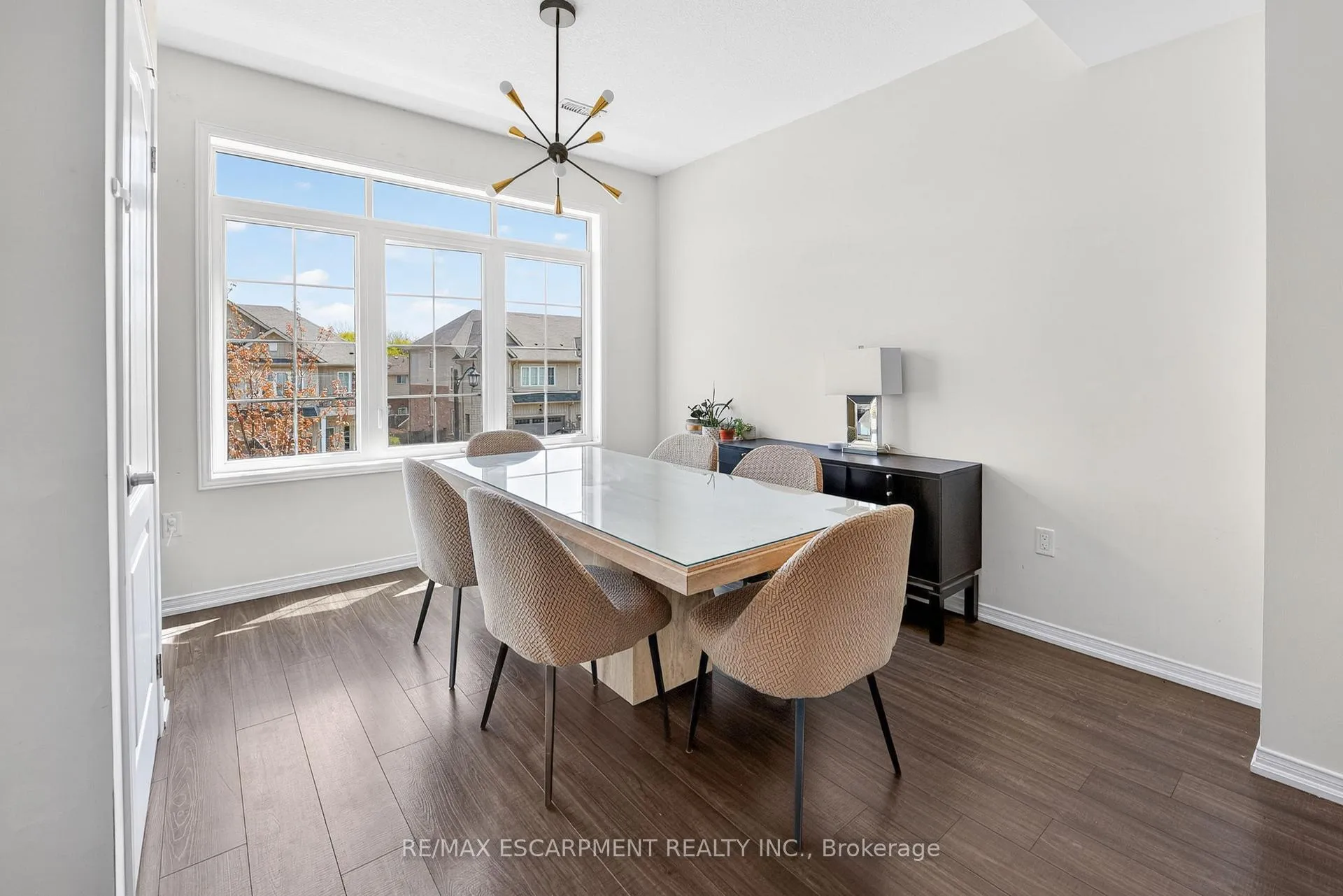 Photo 6 of 5078 Serena Drive, Lincoln, Beamsville — HOMEH