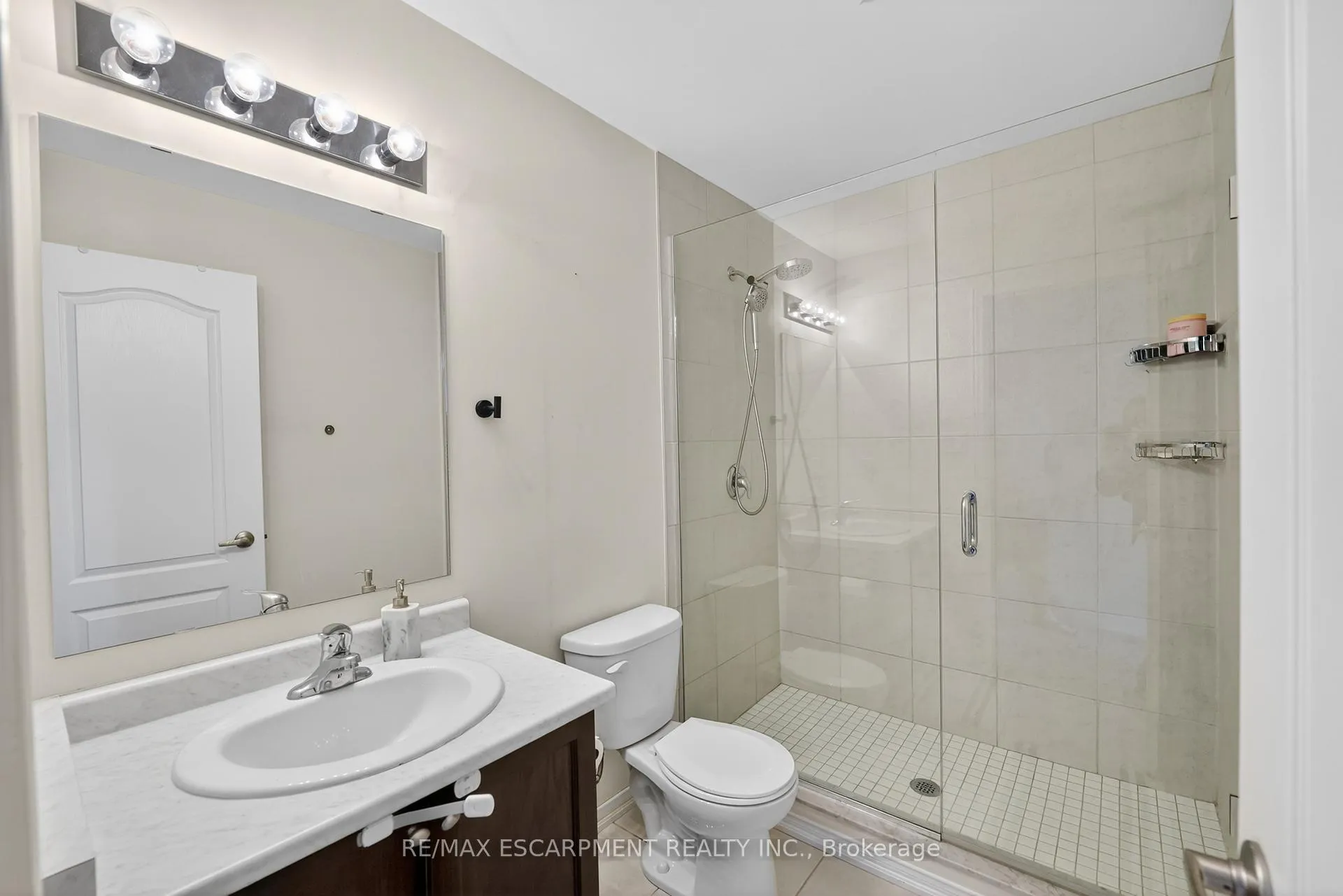 Photo 12 of 5078 Serena Drive, Lincoln, Beamsville — HOMEH