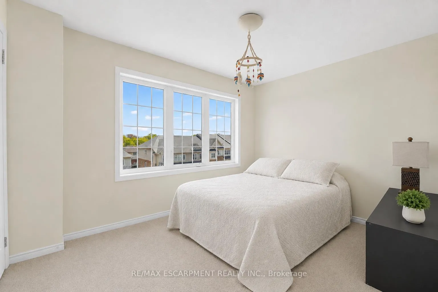 Photo 13 of 5078 Serena Drive, Lincoln, Beamsville — HOMEH