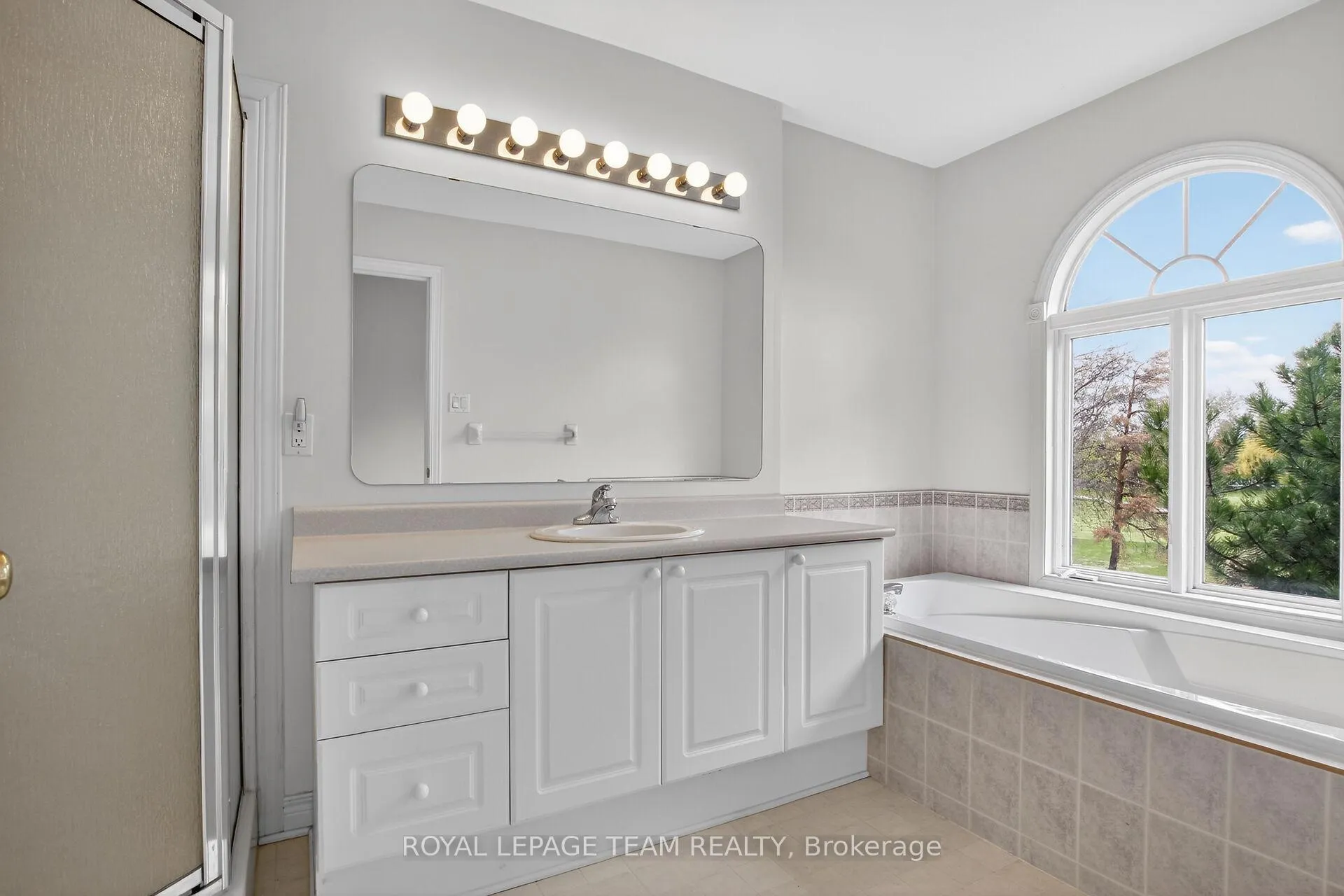 Photo 16 of 78 Amberlakes Drive, Ottawa, Stittsville (Central) — HOMEH