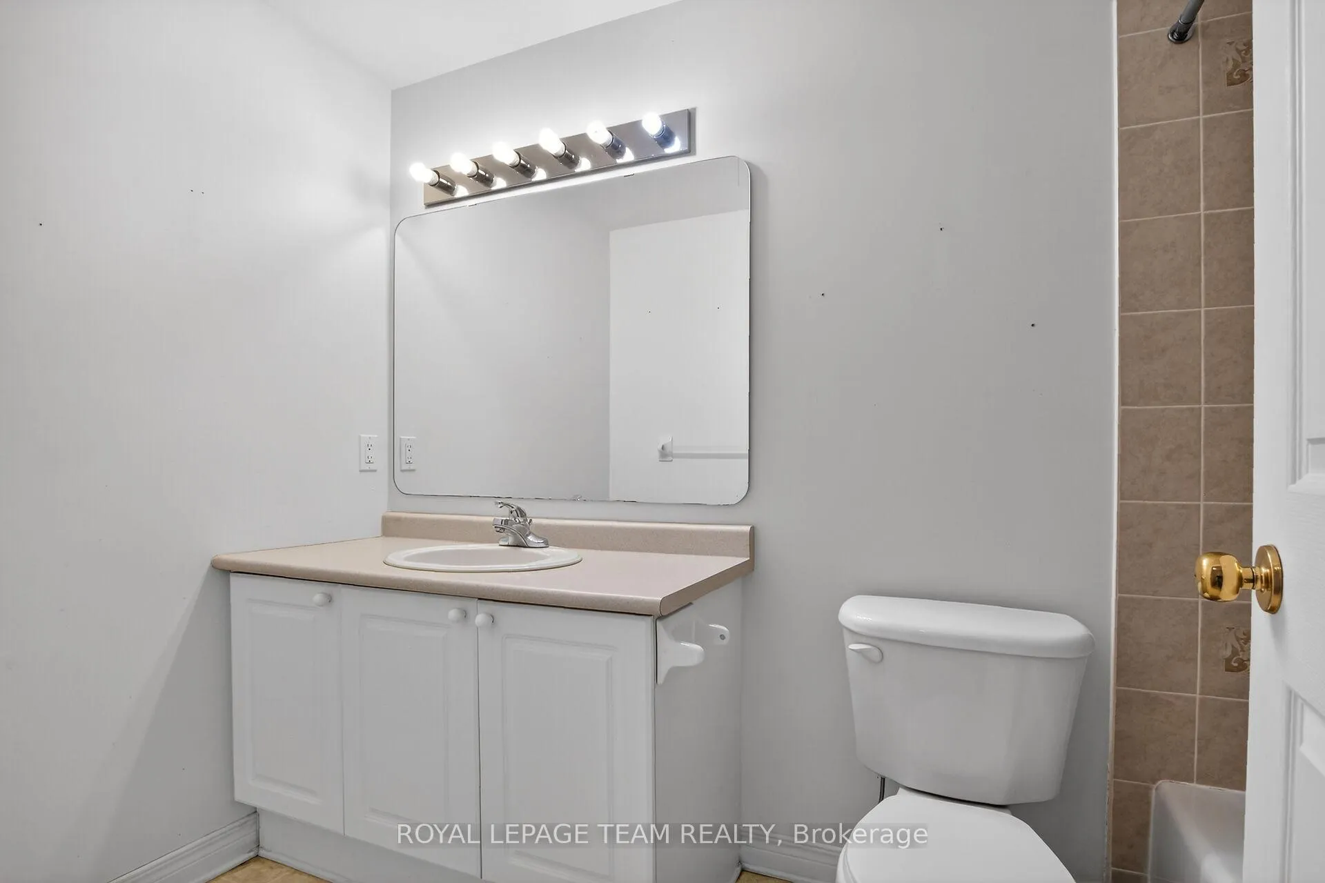 Photo 27 of 78 Amberlakes Drive, Ottawa, Stittsville (Central) — HOMEH