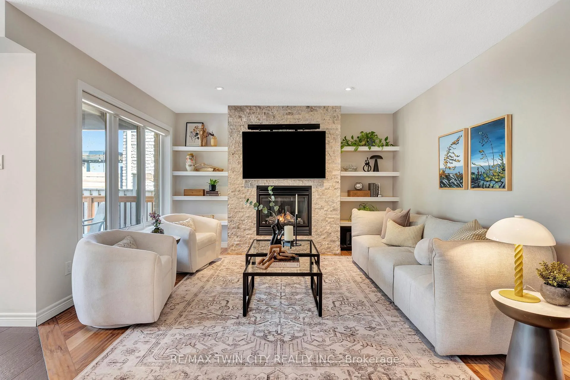 Photo 3 of 82 Maplecrest Drive, Woolwich, Breslau — HOMEH