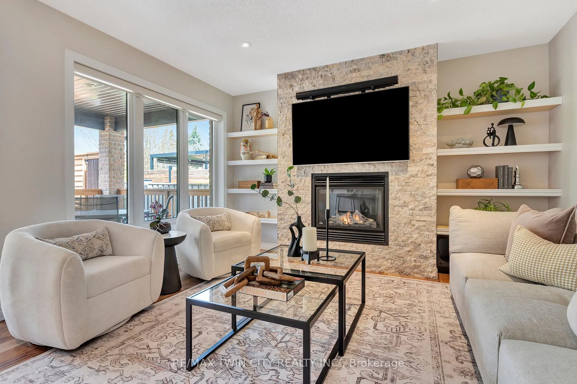 Photo 6 of 82 Maplecrest Drive, Woolwich, Breslau — HOMEH