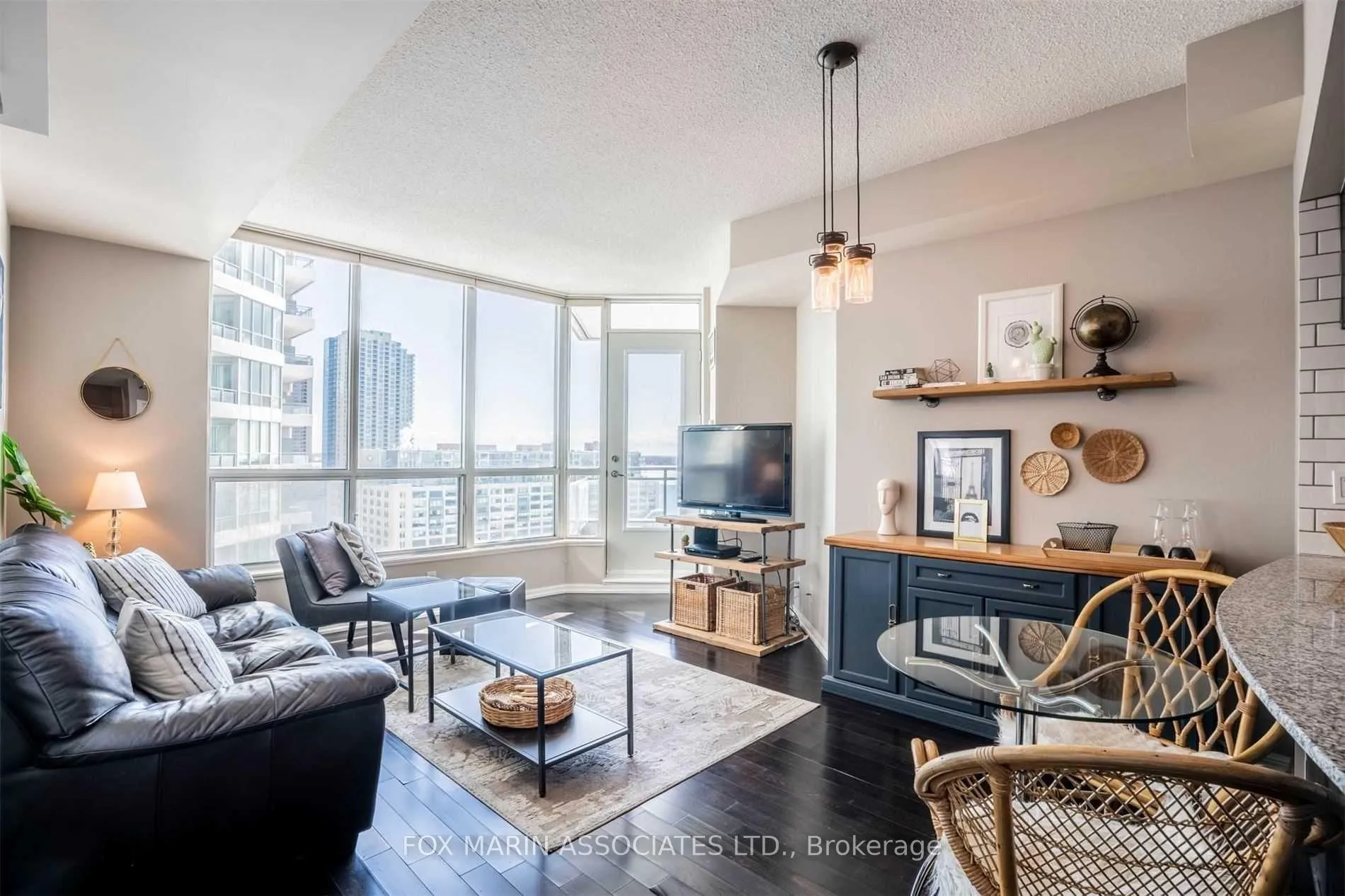 Photo 1 of Unit 1817, 230 Queens Quay W, Toronto, Waterfront Communities — HOMEH