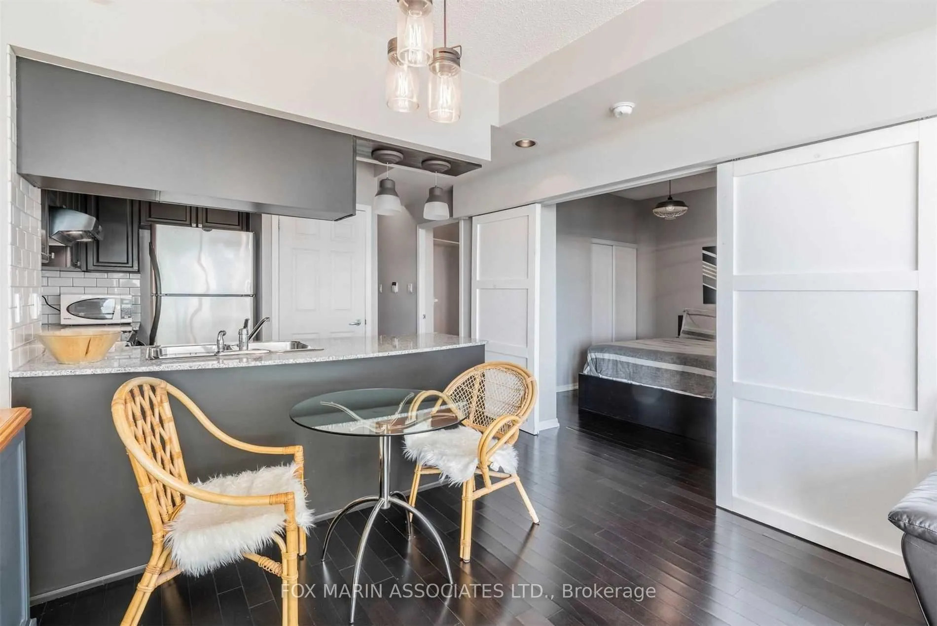 Photo 6 of Unit 1817, 230 Queens Quay W, Toronto, Waterfront Communities — HOMEH