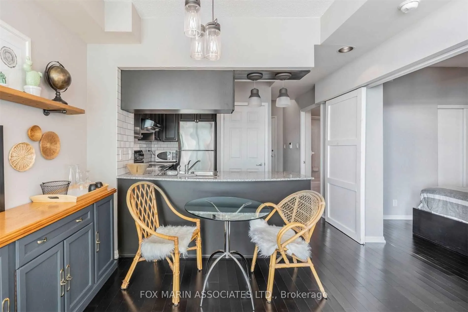 Photo 13 of Unit 1817, 230 Queens Quay W, Toronto, Waterfront Communities — HOMEH