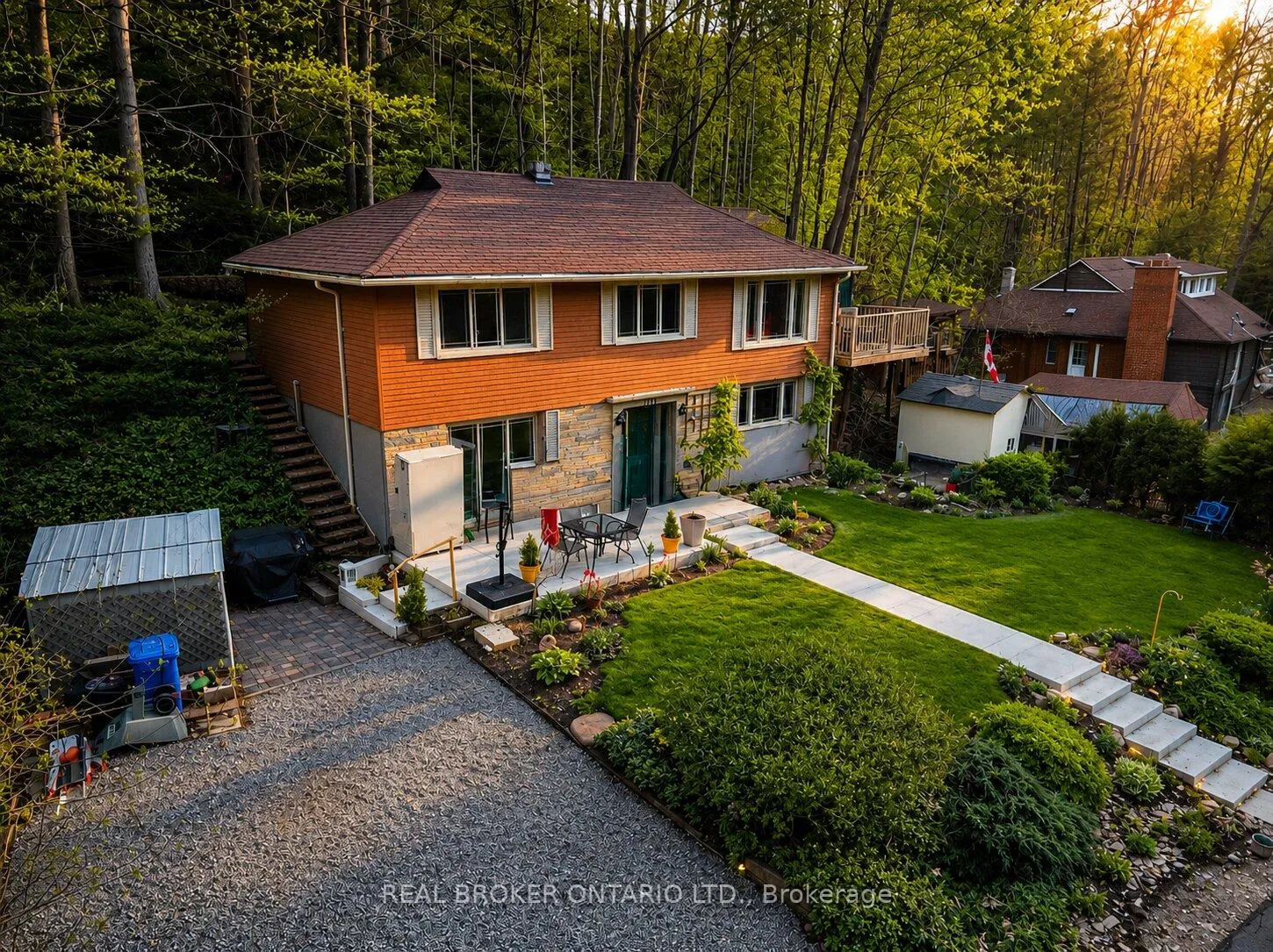 Photo 3 of 1343 Hidden Valley Road, Burlington, Grindstone — HOMEH