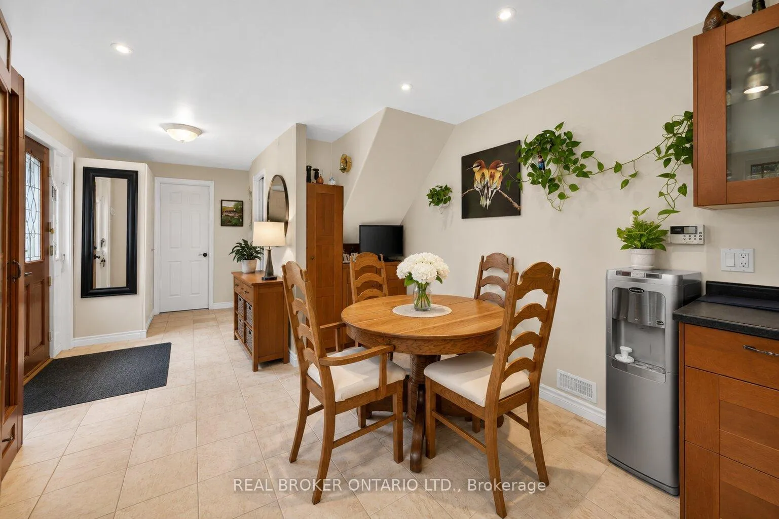 Photo 8 of 1343 Hidden Valley Road, Burlington, Grindstone — HOMEH