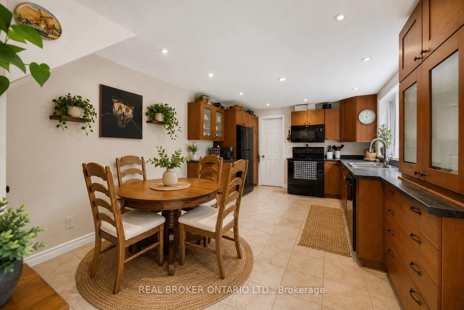 Photo 10 of 1343 Hidden Valley Road, Burlington, Grindstone — HOMEH