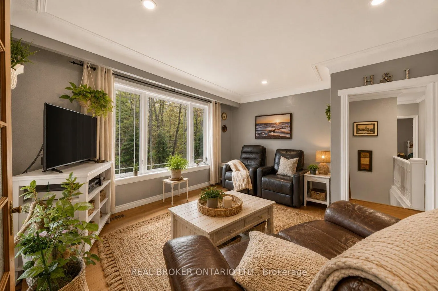Photo 14 of 1343 Hidden Valley Road, Burlington, Grindstone — HOMEH