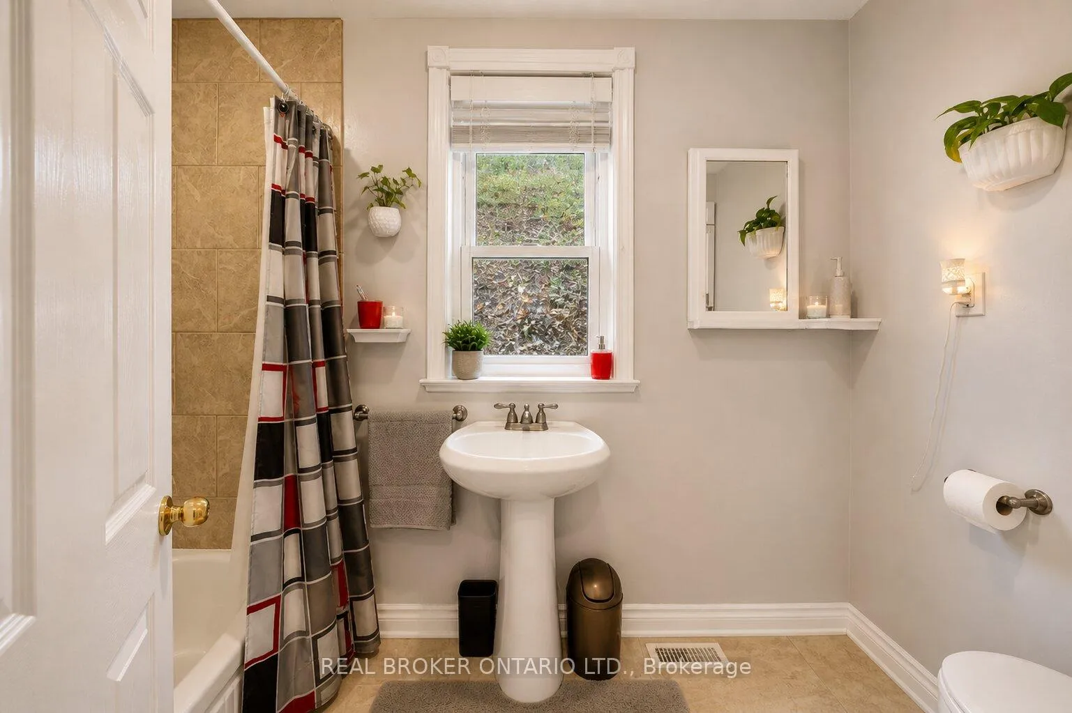 Photo 21 of 1343 Hidden Valley Road, Burlington, Grindstone — HOMEH