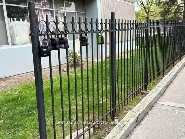 Photo 33 of Unit 701, 10 Sunny Glen Way, Toronto, Flemingdon Park — HOMEH