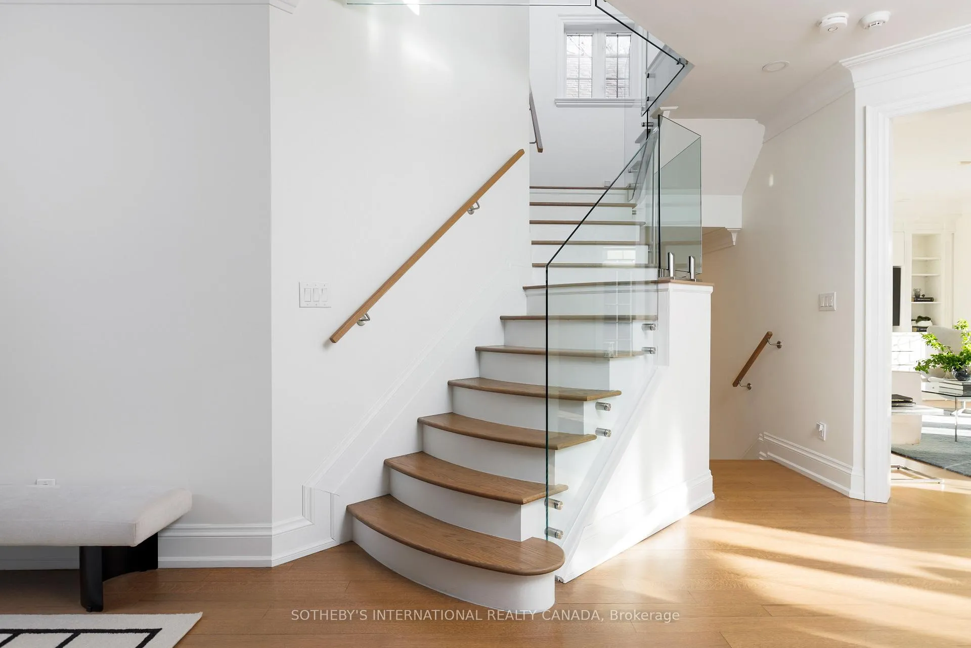 Photo 20 of 36 Gardenvale Road, Etobicoke, Stonegate-Queensway — HOMEH