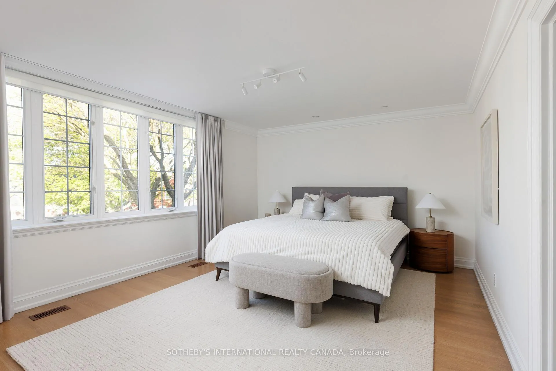 Photo 22 of 36 Gardenvale Road, Etobicoke, Stonegate-Queensway — HOMEH