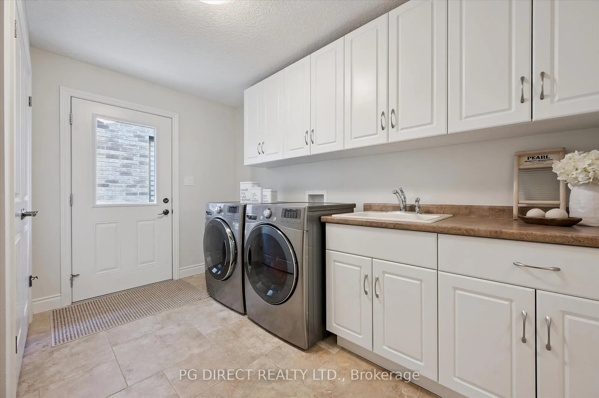 Photo 10 of 70 Waverley Drive, Guelph, Riverside Park — HOMEH