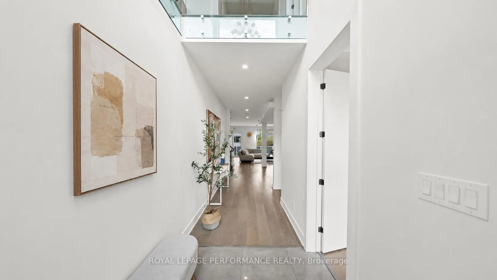 Photo 4 of 505 Windermere Avenue, Ottawa, McKellar/Highland — HOMEH